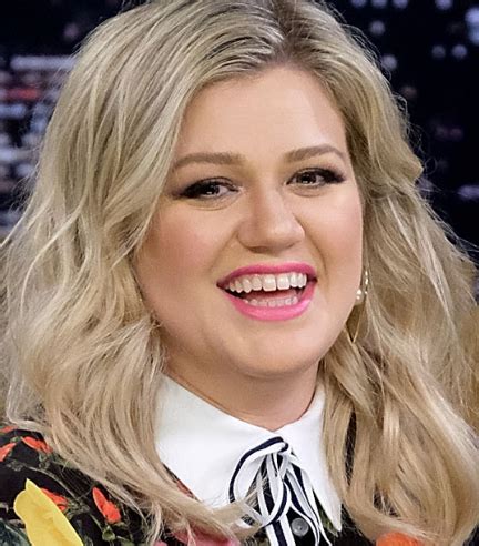 The new. . Kelly clarkson wiki